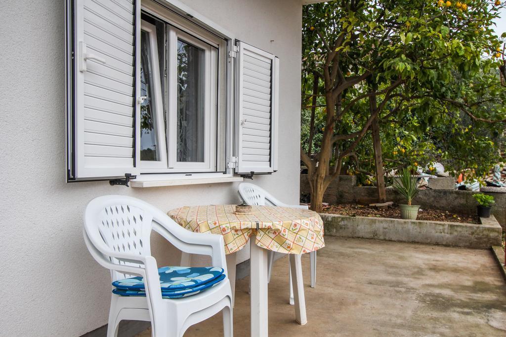 Apartment Cvita โตรกีร์ ภายนอก รูปภาพ